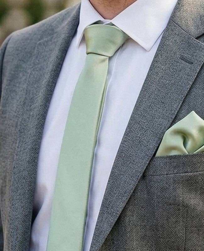 Cravatta verde salvia n. 1 da uomo in poliestere « Anatole »